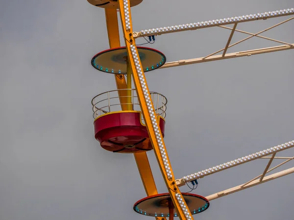 Detalle Rueda Hurón Grande Rueda Ferris Aspecto Retro Parque Atracciones — Foto de Stock