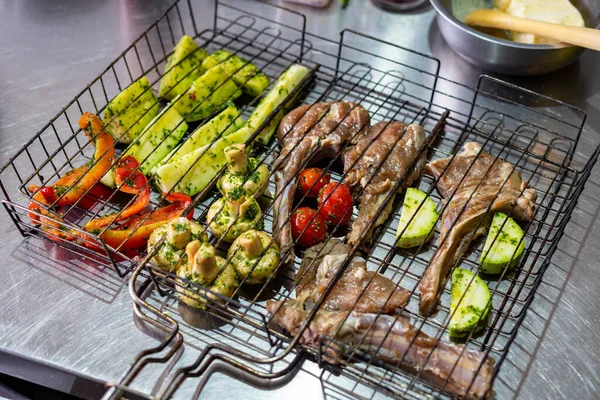 Ribben Met Vlees Groenten Worden Bereid Voor Het Grillen — Stockfoto