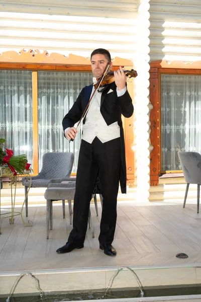 Violinista Jaqueta Toca Violino — Fotografia de Stock