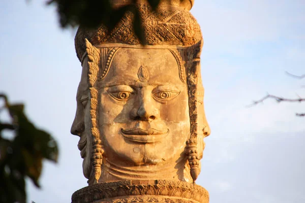Stupa with the ashes of King Mak Proum — Stock Photo, Image