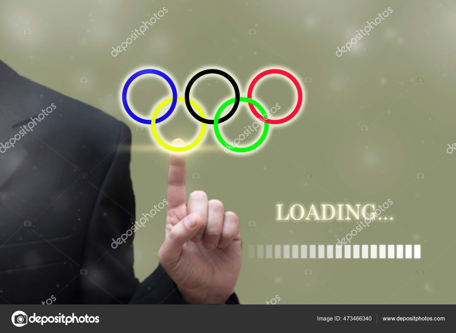 Токио Япония 723 2021 Businessman Handing Loading Games Rings.