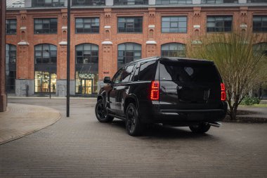 Moskova 'da Siyah Chevrolet Tahoe
