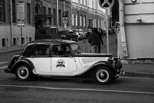 Old car — Stock Photo, Image