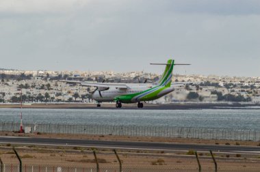 Binter Canarias ATR 72-600 uçağı 1 Ekim 2020 'de Lanzarote havaalanına inmiştir.