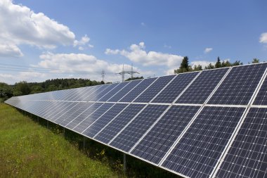 Çayır çiçekli yaz Solar Power Station 