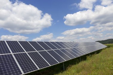 Çayır çiçekli yaz Solar Power Station 
