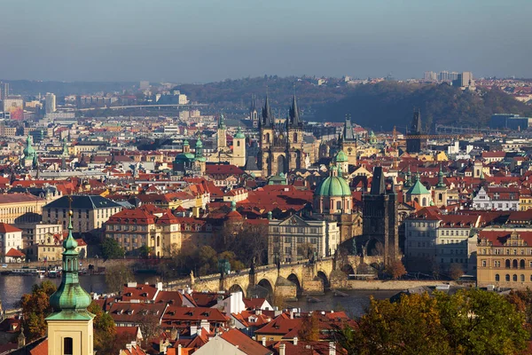 Ciudad Praga Otoño Con Colorida Naturaleza Árboles Colina Petrin República —  Fotos de Stock