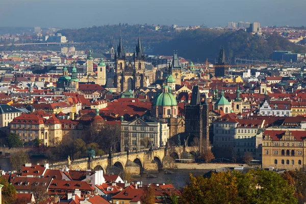 Herbst Prag Stadt Mit Farbenfroher Natur Und Bäumen Vom Hügel — Stockfoto