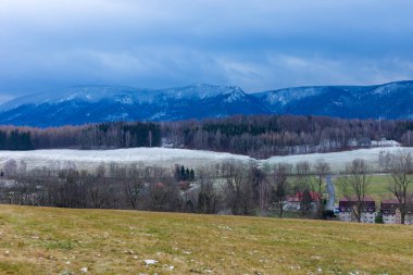 Karlı Kuzey Bohemya Manzarası, Jizera Dağları, Çek Cumhuriyeti