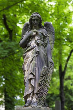 Tarihi heykel üzerinde gizemli eski Prag Mezarlığı, Çek Cumhuriyeti