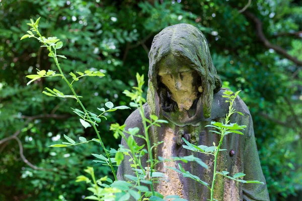 Estatua Histórica Sobre Antiguo Cementerio Praga República Checa —  Fotos de Stock