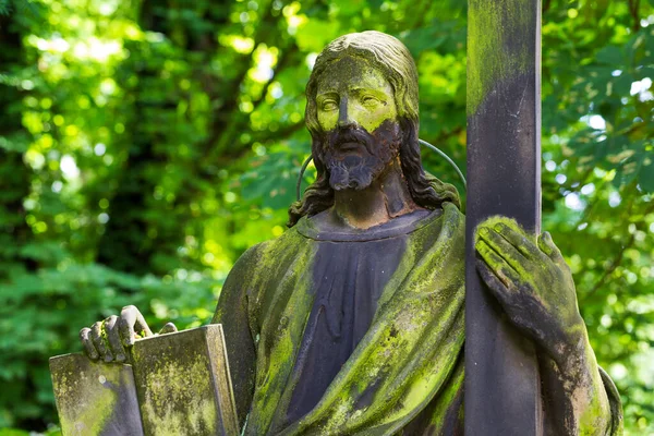 Statua Storica Sul Vecchio Cimitero Praga Repubblica Ceca — Foto Stock