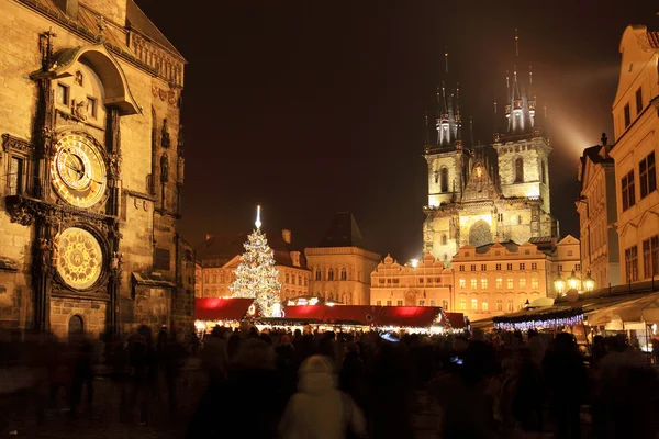 Vánoční nálada na Staroměstském náměstí, Praha, Česká republika — Stock fotografie