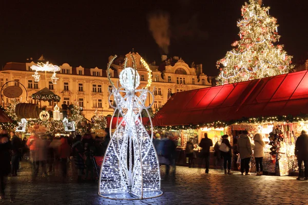 Natale nella notte Piazza della Città Vecchia, Praga, Repubblica Ceca — Foto Stock