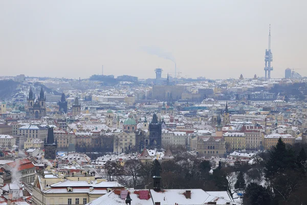 Primera nieve en Praga, República Checa —  Fotos de Stock
