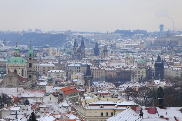 Primera nieve en Praga, República Checa — Foto de Stock