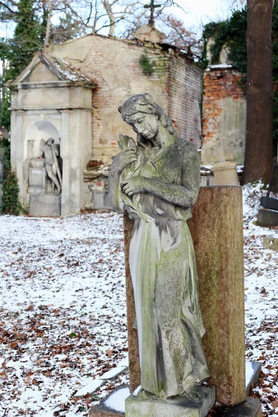 Scultura dal vecchio cimitero di Praga, Repubblica Ceca — Foto Stock