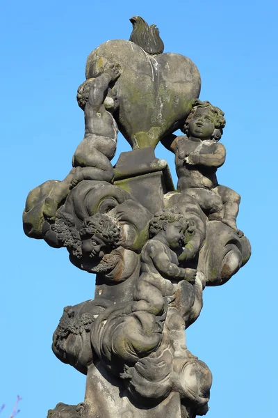 Barok heykelin üzerine Charles Bridge, Prague, Çek Cumhuriyeti