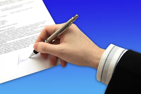 A assinatura do contrato comercial — Fotografia de Stock