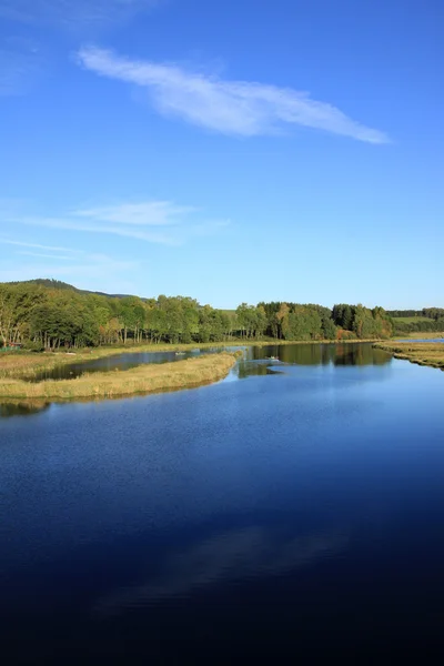 Blue Lake Lipno a partir do verão Montanhas Sumava no sul da República Checa — Fotografia de Stock