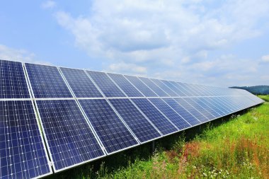 Solar Power Station çayır üzerinde detay