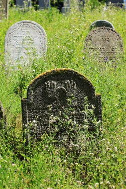 Mezar taşıma köyünü Yahudi Mezarlığı, Çek Cumhuriyeti