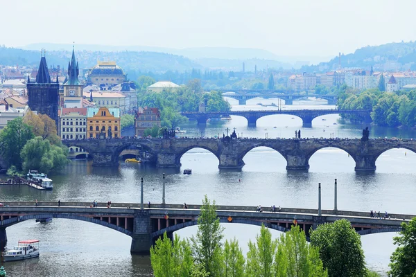 Vår Prag och dess broar, Tjeckien — Stockfoto