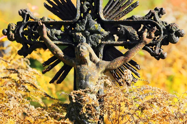 Gesù sul vecchio cimitero del villaggio, Repubblica Ceca — Foto Stock