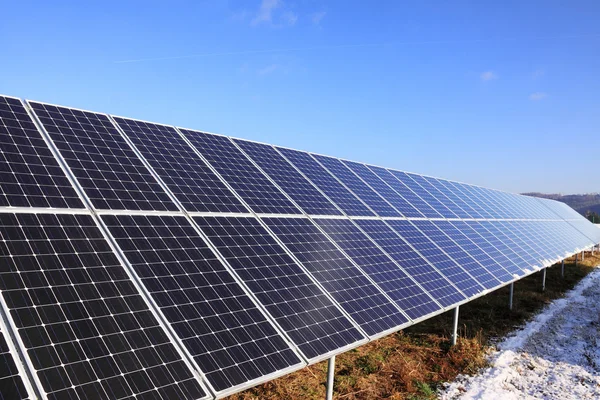 Solar Power Station in the snowy winter Nature — Stock Photo, Image