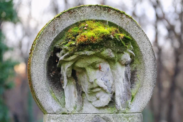 Исторический Иисус на старом Пражском кладбище, Чехия — стоковое фото