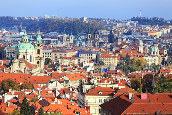 Colorato autunno gotico Praga City, Repubblica Ceca — Foto Stock