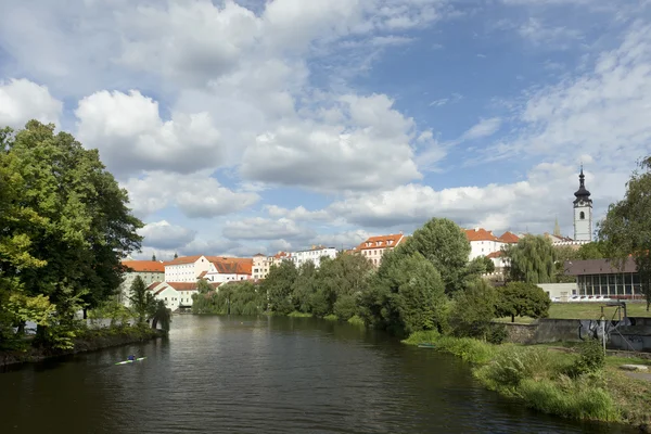 Färgstarka medeltida staden Písek ovanför floden Otava, Tjeckien — Stockfoto