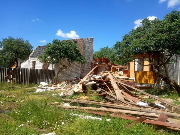 Vernieling Van Een Oud Verwoest Houten Huis Sloop Van Een — Stockfoto