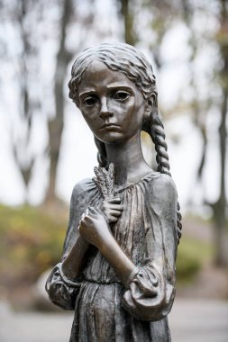 1932 - 1933 yılları arasında, Holodomor (Ukrayna 'daki büyük açlık) kurbanlarına adanmış Holodomor kurbanları için anıt parçası. Kyiv, Ukrayna. Kasım 2020