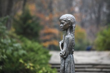 1932 - 1933 yılları arasında, Holodomor (Ukrayna 'daki büyük açlık) kurbanlarına adanmış Holodomor kurbanları için anıt parçası. Kyiv, Ukrayna. Kasım 2020