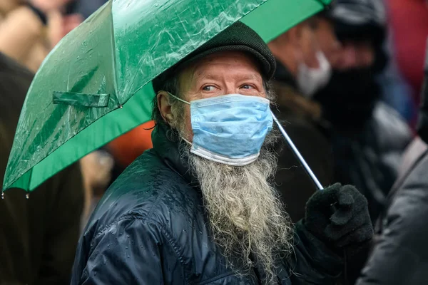Літній Чоловік Бородою Медичній Захисній Масці Обличчі Запобіжний Захід Проти — стокове фото