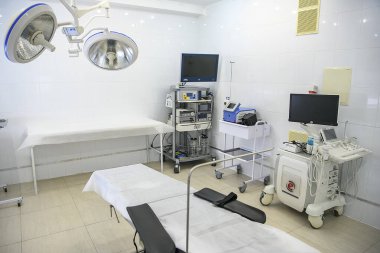 Ukrayna, Kyiv 'deki hastanelerden birinde ameliyat odasında yüksek teknolojili tıbbi ekipman var. Aralık 2018