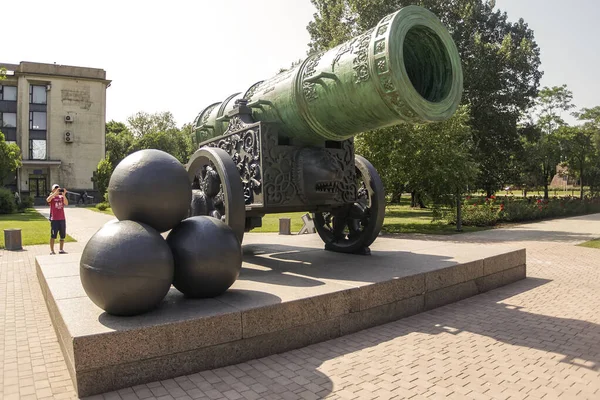 Kopie Van Beroemde Historische Van Tsaar Cannon Geïnstalleerd Voorkant Van — Stockfoto