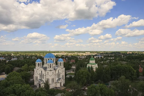 Верхній Вид Церкву Святої Анасатазії Водонапірної Вежі Глухов Україна Травень — стокове фото