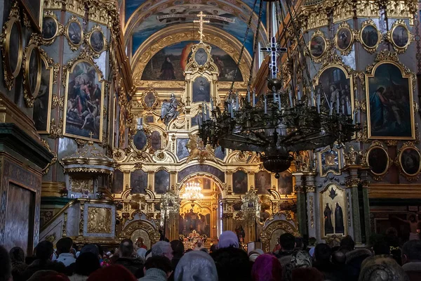 Interior de la Catedral Trinidad de la Santa Dormición Pochayiv Lavra, Pochayiv, Ucrania. Enero de 2009 —  Fotos de Stock