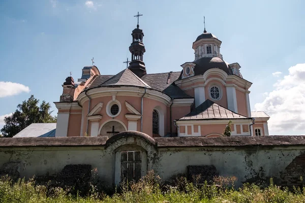 Vista Antigua Iglesia Católica San Antonio Korets Región Rivne Ucrania —  Fotos de Stock