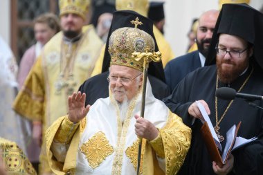 22 Ağustos 2021 'de Ukrayna' nın başkenti Kyiv 'deki Aziz Sophia Katedrali' ne yakın bir dini tören sırasında Patrik Bartholomew. Yüksek kalite fotoğraf
