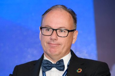 Avrupa Bölgeleri Meclisi Başkanı Magnus Berntsson 30. ECONOMIC Forumu sırasında 8 Eylül 2021 'de Polonya' nın Karpacz kentinde. Yüksek kalite fotoğraf