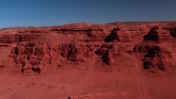 Paisagem Marciana Falésias Flamejantes Vista Aérea Deserto Gobi Terra Queimada — Vídeo de Stock