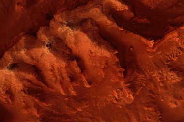 Paslı turuncu gölgelerdeki fantastik Mars manzarası Mars yüzeyi, Çöl, Uçurumlar, kum. Uzaylı manzarası. Kızıl Gezegen Mars.