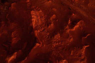 Paslı turuncu gölgelerdeki fantastik Mars manzarası Mars yüzeyi, Çöl, Uçurumlar, kum. Uzaylı manzarası. Kızıl Gezegen Mars.