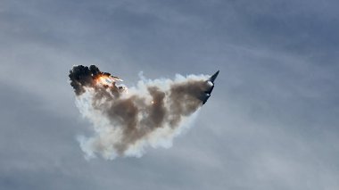 Rus Hava Kuvvetleri, Rus Şövalyeleri akrobatik takımının performansı. Uçaklar Sukhoi Su-30SM, NATO kod adı Flanker-C Uluslararası Askeri-Teknik Forum-2020. 09.25.2020, Moskova, Rusya