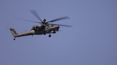 Mil Mi-28 Gösteri Uçuşu, Mi-28NM, NATO 'nun kodlaması: Havoc. En yeni Rus hava saldırı helikopteri, yavaş çekim 100 fp.