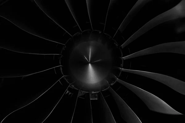 Moderner Turbofan Motor Nahaufnahme Des Turbojets Eines Flugzeugs Auf Schwarzem — Stockfoto