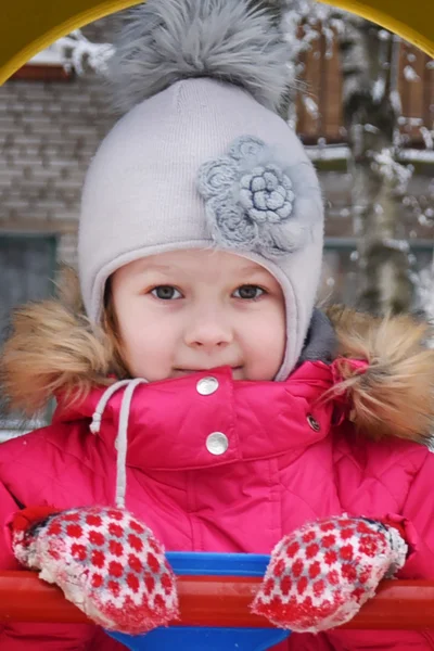 Sankt-Petersburg, Ryssland-19 januari 2016. Ryska. Barn p — Stockfoto